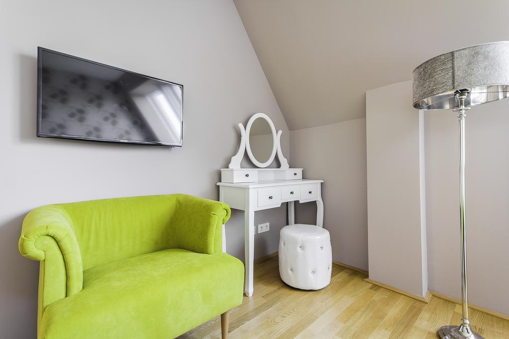 Abieshomes Serviced - Messe Prater Apartment